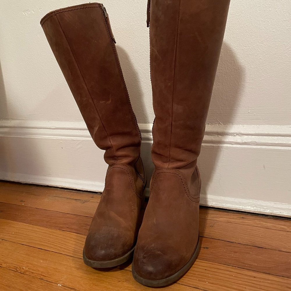 Teva Foxy Tall Brown Boots Size 7